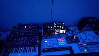 Writing some synthwave