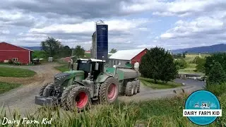 Some MANURE HAULING Action | Fendt on the move