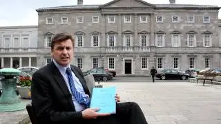 Chairman Dominic Hannigan TD introduces report on Fiscal Treaty debates