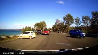 3 Cars Block Traffic To Chat - Driving with a Dashcam