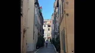 Jayan - Course entêtée vers un avenir incertain comme un mur par exemple 