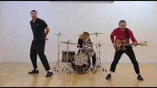 SNAYX - Body Language (Official Music Video)