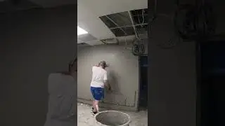 construction #venetianplaster #diy #plaster #plasterer #homerenovation #homeimprovement #render