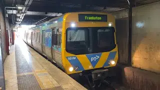 Metro Comeng Departing Flinders Steet Station to Frankston