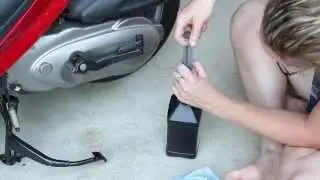 Genuine Buddy - Final Drive / Transmission / Gear Oil Change | Mitch's Scooter Stuff