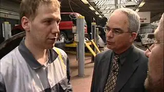 7. Limburg en de rest van de Wereld met Henk Erkens, aflevering -De Knuffelende Koekenbakker-