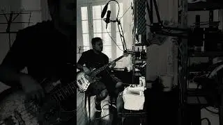 Cover bass ( versi&oacute;n cover de bajo) I ain&rsquo;t quite where &Iacute; think IAm- Arctic Monkeys .