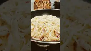 Paste cu sunca si smantana