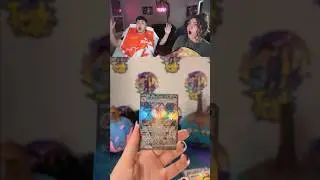 НЕТ, НЕ МОЖЕТ БЫТЬ! Нам выпала САМАЯ РЕДКАЯ карточка Чаризарда&hellip; 😱🔥 #pokemon #pokemontcg #pokemonc...