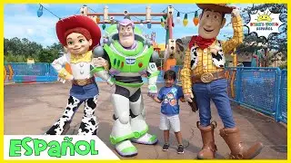 TOY STORY LAND Paseo de Slinky Dog Dash y Alien Swirling Saucers en Disney World con Ryan&rsquo;s World