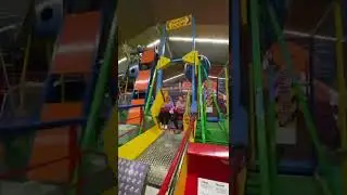 Family Paradise )Indoorspielplatz