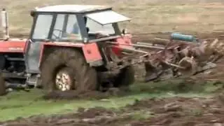 ursus 1224 w błocie. orka