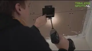 Hoe monteer ik trimless spots in een gips plafond? | Montage met gereedschap