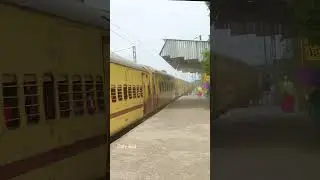 Express Train Created Dust Storm #shorts