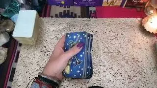 ALEKANDRA TAROT COACH est&aacute; en vivo