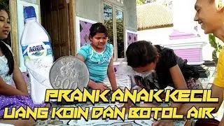 PRANK.! sampek basah semua. Hanya modal uang koin dan botol air mineral