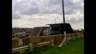 UKFMX santa pod- dirt bike jumping