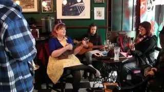 Biskee Brisht in O'Loughlins Bar - Carlow - Pan Celtic Festival 2017