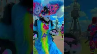 @zefifille  #furry #cosplay #quads #fursuit #fursuiters #dinomask  #therian #comicon2025