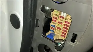 Nissan sunny fuse box diagram & location 