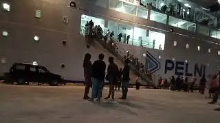 Km Labobar tiba di dermaga pelabuhan Kaimana 