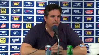 Presidente Gilvan apresenta novo vice-presidente de futebol e refor&ccedil;o