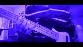 THE FEARLESS FLYERS /// Three Basses (Joe Dart bass solo)
