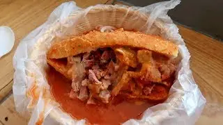 TRYING TORTA AHOGADA FOR THE FIRST TIME ! 🇲🇽 (GRINGO IN GUADALAJARA, MEXICO VLOG)