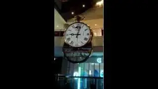 Clock Performance - Melbourne Central Station