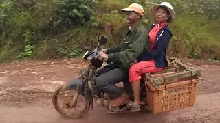 Samlout-KohKong on Motorbike