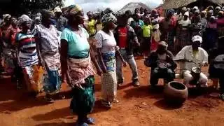 Danca tradicional no Chapala   Alto molocue