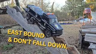 TRX6 ULTIMATE HAULER & TT02 BANDIT TRANS AM Out for a rip.