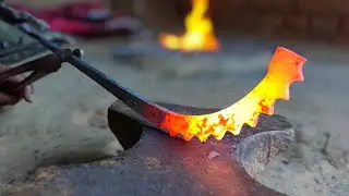 Blacksmith's tools | Make a pliers from a rusty bicycle chain socket.