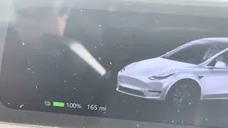 2023 Tesla Model Y No charging. Help