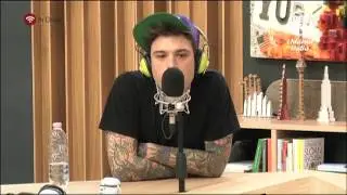 Fedez ospite a Deejay Chiama Italia