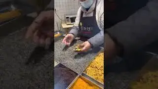 Famous Chinese street food - Yummy youtiao (Chinese doughnuts / Chinese fried dough) 油条 #Shorts