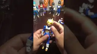 Reviewing SHF Super sayian vegeta #dragonball #animecharacter #actionfigures #dragonballcharacter