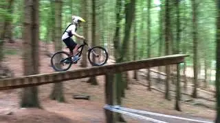 Windhill bikepark pro line nose dive!