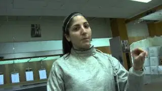 How do you score points in fencing?