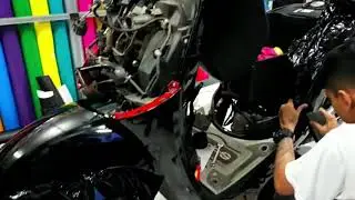 Full wrapping sticker black glossy honda scoopy