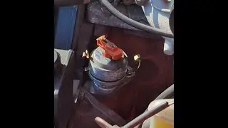 Mounting the distributor | Volvo 240 | B230F