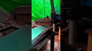 Sheet metal shearing on hand shear #shorts #shearing