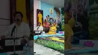 Sri Ajnish Rai sings  Mujhe Darash Dikhao