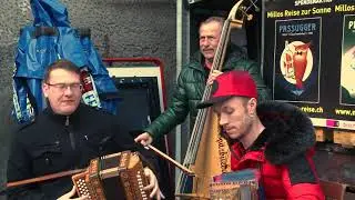 Mit L&auml;ndlermusik auf Klimareise