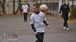 Rapid Suceava joacă fotbal &icirc;n curtea şcolii