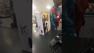 Wyb&oacute;r konsoli Xbox Series S