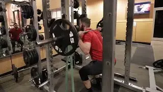 SQUAT LIKE THIS TO INCREASE YOUR VERTICAL!
