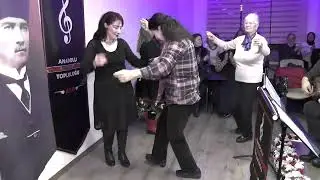 Bahçelerde Badem Var Sabri TÜRKÍSTAN ...