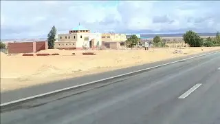 الطريق الى سهل قروين والزراعات طول الطريق