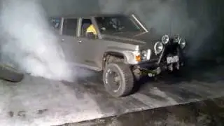 Nissan Patrol TB42 Turbo straight gas BURNOUT